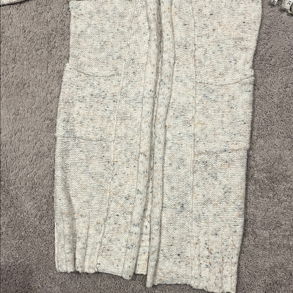 NWOT Anthropologie Pilcro Textured Knit Sweater in Cream and Gray - Picture 6 of 7